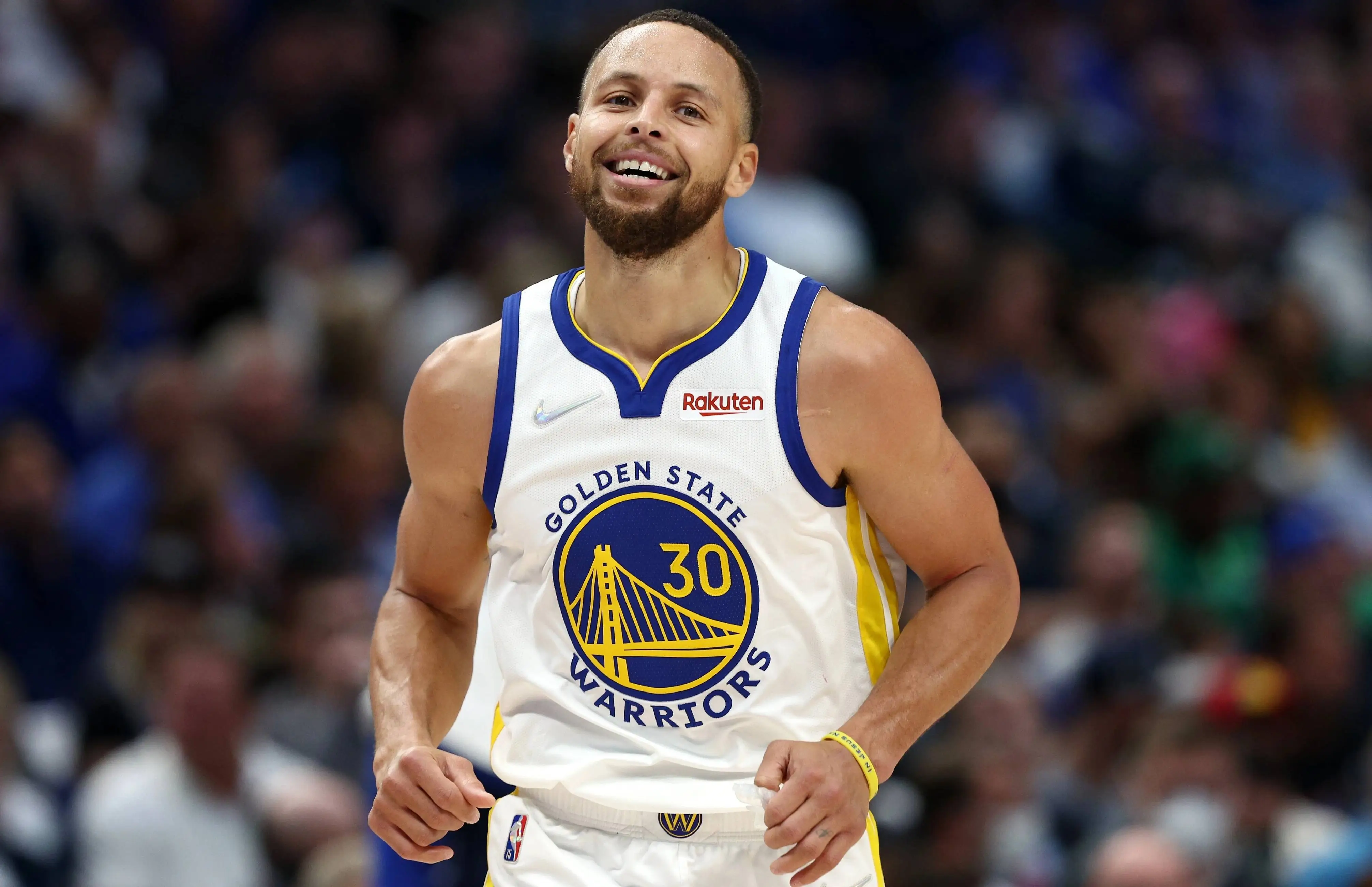 库里重返赛场,最后时刻胜出首场状态出色,热火观众沸腾!再创辉煌时刻的简单介绍 库里重返赛场,最后时刻胜出首场状态出色,热火观众沸腾!再创辉煌时刻的简单介绍